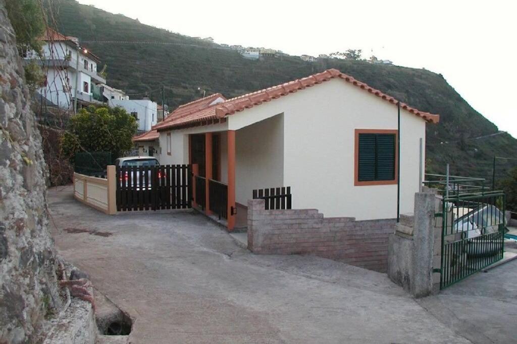 Casa Pedra Cottage Sea And Mountain Views Plus Pool Arco da Calheta  Esterno foto